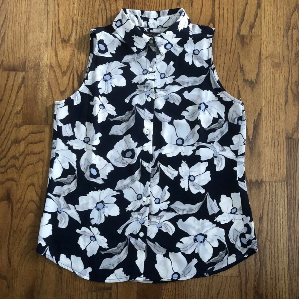 Banana Republic Sleeveless Button Down Blouse Painted Floral Print Navy Cream S